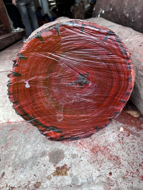 Blood Sandalwood, African Small-Leaf Rosewood, Large-Diameter Raw Wood, High Oil Density, Old Wood from Dismantled Buildings, Craft Items, Ornaments
