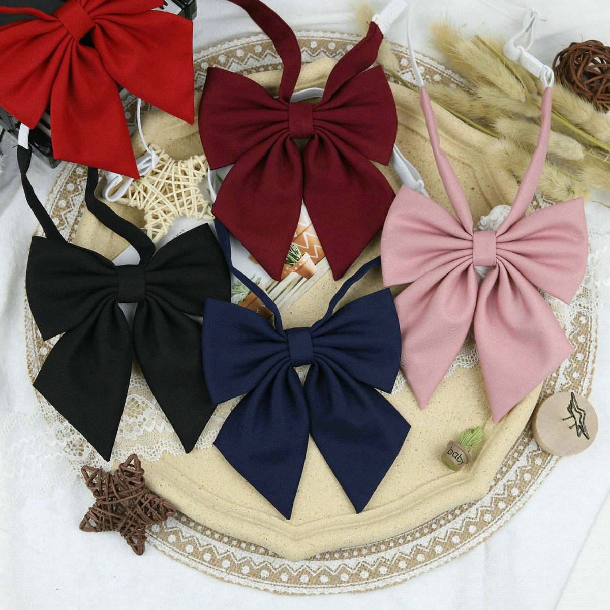 JK制服用蝶ネクタイ、女性用、紺色、無地、和風、斜め襟／平襟、花柄リボン、セーラー服アクセサリー。