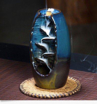 Creative Pendulum around the edge Type of edge Type of back-turned incense stove Ceramic monk Millver hawks