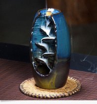 Creative Pendulum around the edge Type of edge Type of back-turned incense stove Ceramic monk Millver hawks