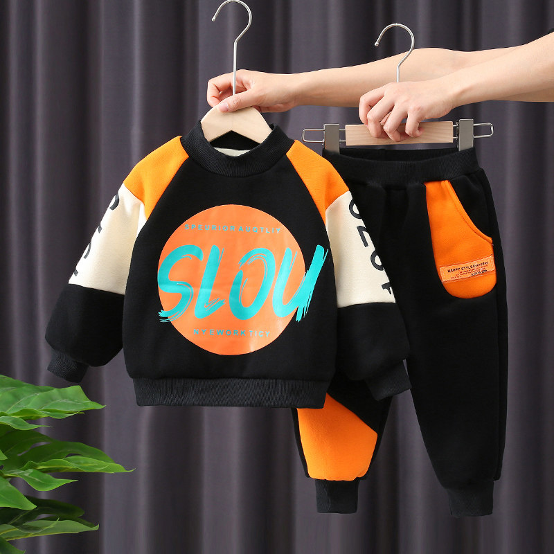 Boys autumn and winter suits 2022 new children's sports plus velvet thickening two-piece baby early winter tide clothes Western style