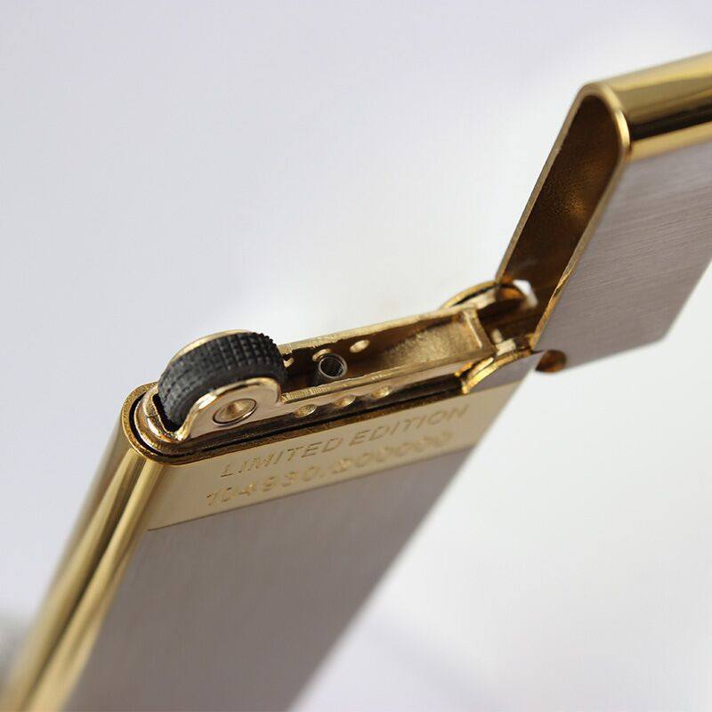 Zorro Ultra-Thin Fashionable Flint Wheel Refillable Open Flame Lighter Personalized High-End Engraved Gift for Men to Give to Boyfriend