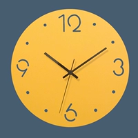 Простые желтые и короткие часы часов