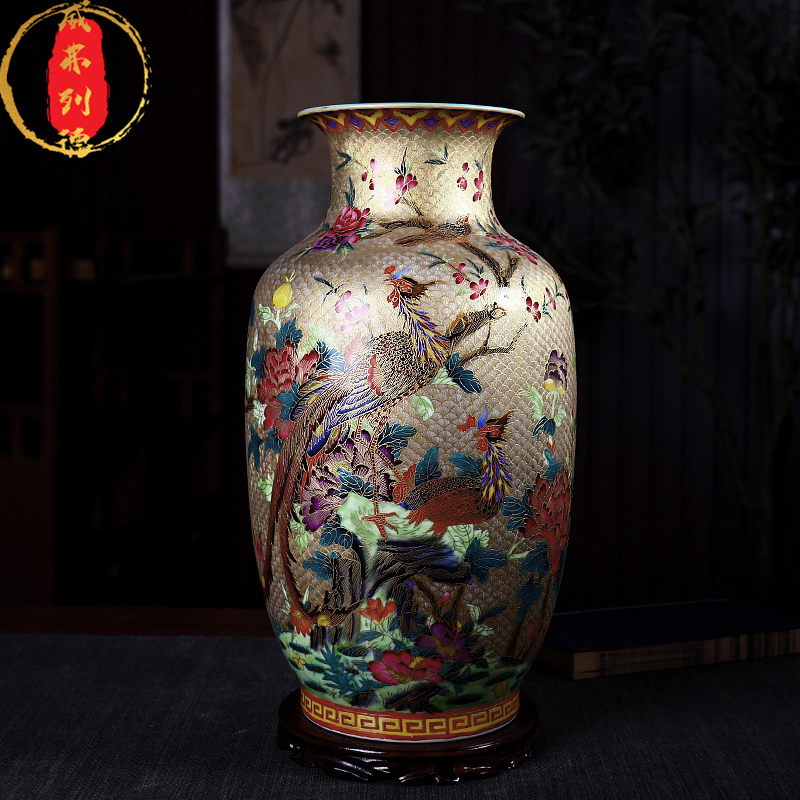Weifelide Antique-Style Gold-Painted Enamel Tabletop Vase for Home Living Room Entrance Porcelain Jingdezhen Ceramic Ornament
