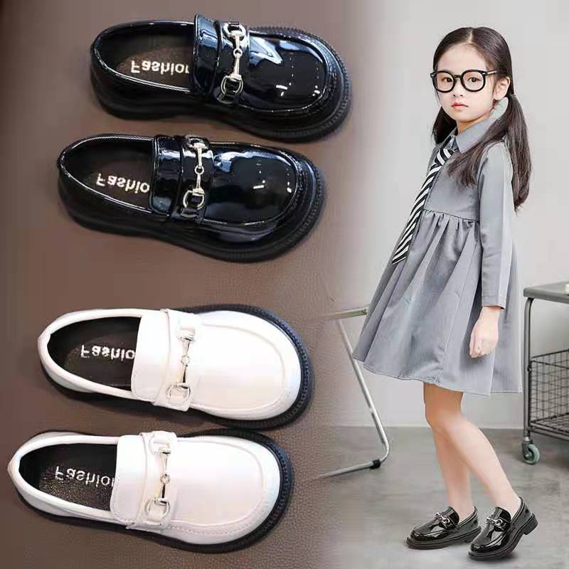 Single Shoes Children White Soft Leather Gown Spring Summer Girls Square Heads Princess Shoes Little Black Leather Shoes College Wines 100 hitch