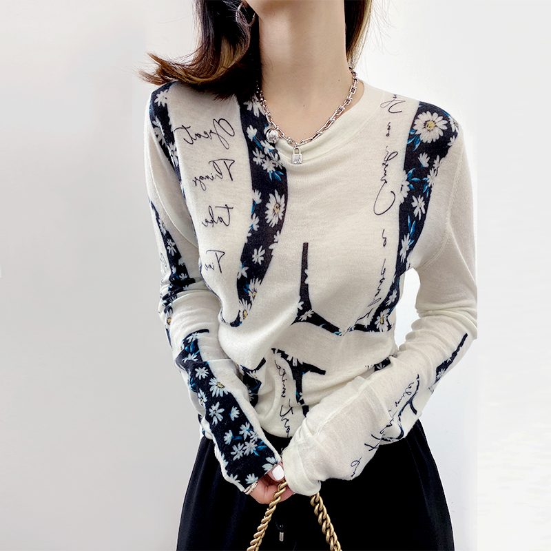 2021 Early autumn can be sweet and salt-salted street round collar thin knit undershirt woman design sensation outside wearing blouse