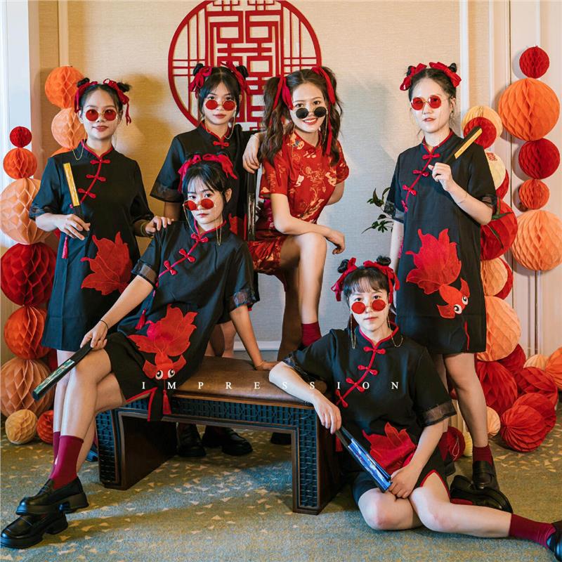 Sister Group Photo Shoot Clothes, Morning Robe, Bride's High-End Wedding Attire, Women's Chinese Style Cheongsam, Wedding Bridesmaid Clothing Sister Group Photo Shoot Clothes, Morning Robe, Bride's High-End Wedding Attire, Women's Chinese Style Cheongsam, Wedding Bridesmaid Clothing