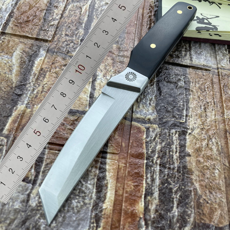Outdoor straight knife portable self-defense wilderness survival small straight knife integrated keel high hardness sharp home fruit short knife