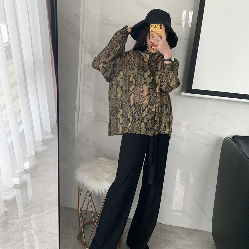 Serpentine Snowspun Shirt Woman Han Edition Loose Design Sense small crowd Temperament Shirt Foreign Pie 100 lap BAO WEN blouses spring summer