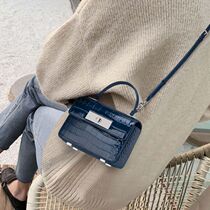 Bag Package Womens Texture 2022 Spring Summer New Tide This Year Trendy 100 Hitch Fashion 2021 Diagonal Satchel Senior Sensation Little Crowdsourced