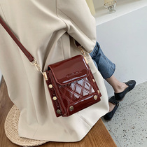 Autumn and winter bag women 2021 New Net Red fashion foreign style niche design texture Joker explosive shoulder shoulder bag