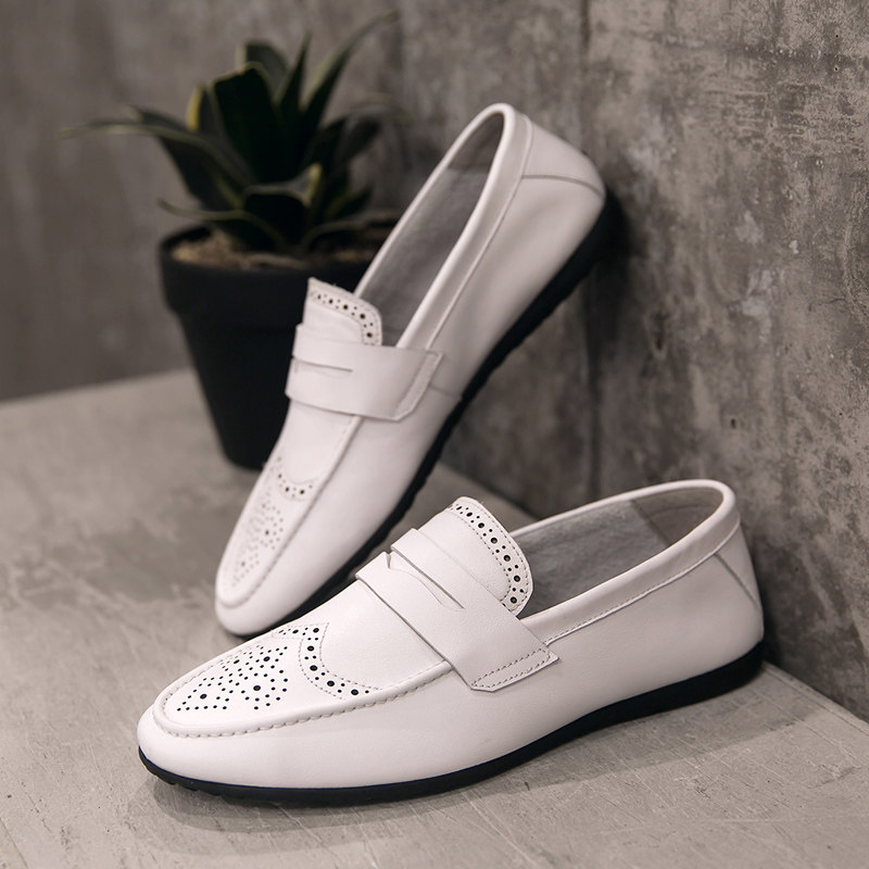 Summer breathable perforated leather white leather shoes British style low-top set feet carved leather shoes men's lazy casual shoes