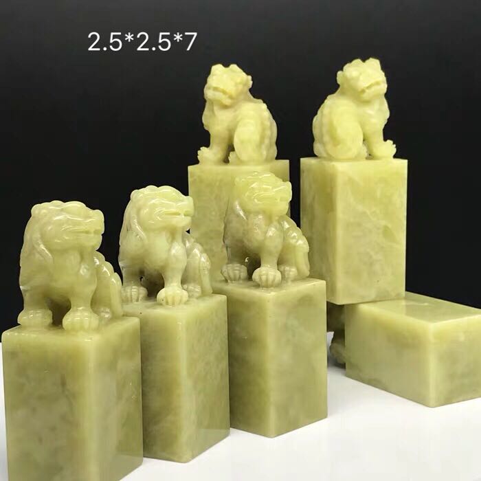 Sealed door green button seal 2 5 cm printed surface