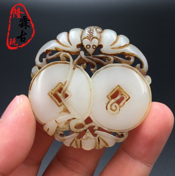 Ancient play Miscellaneous antique Outer Mongolia stock white Yufu in front of eyes The green ring bat sign pendant jade collection pendant jade collection