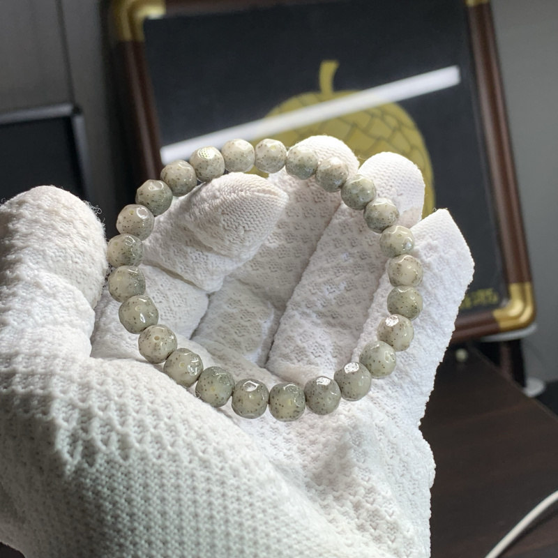 Mythology since 2015 Hainan Star and Moon Bodhi Standard Silver Label Non-Patterned Fully Jade-Like Bracelet