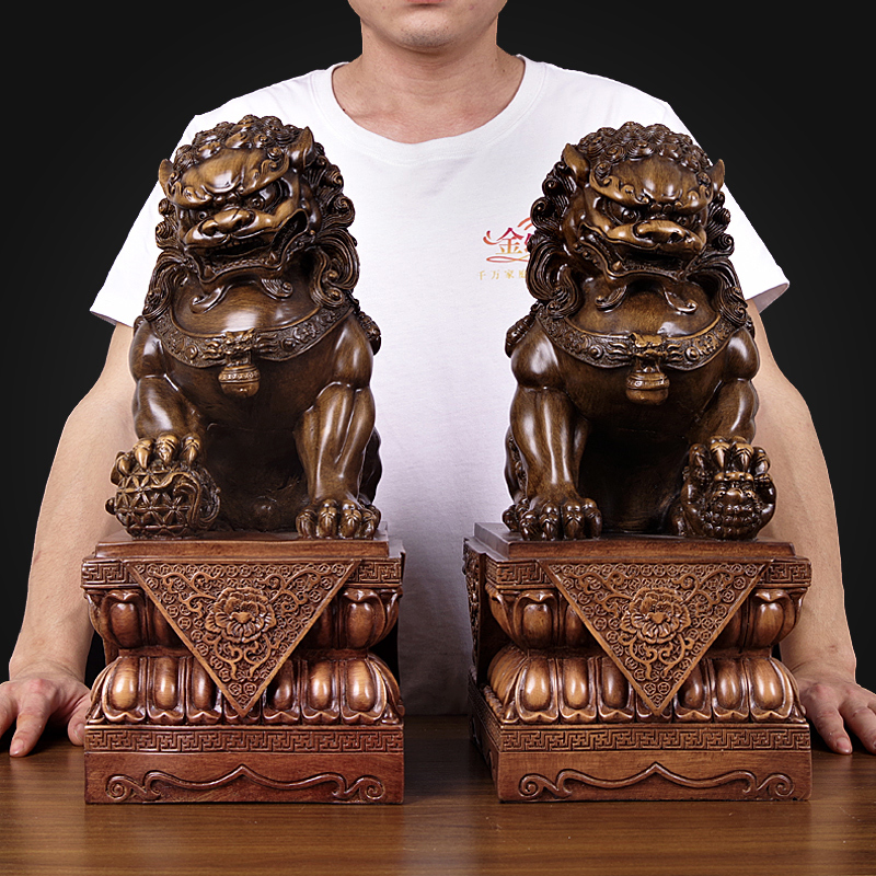 Imitation Wood Beijing Lion Ornaments, Large Pair, Vintage Chinese Style Home Living Room Entrance Decoration, Feng Shui Wealth-Attracting Ornaments