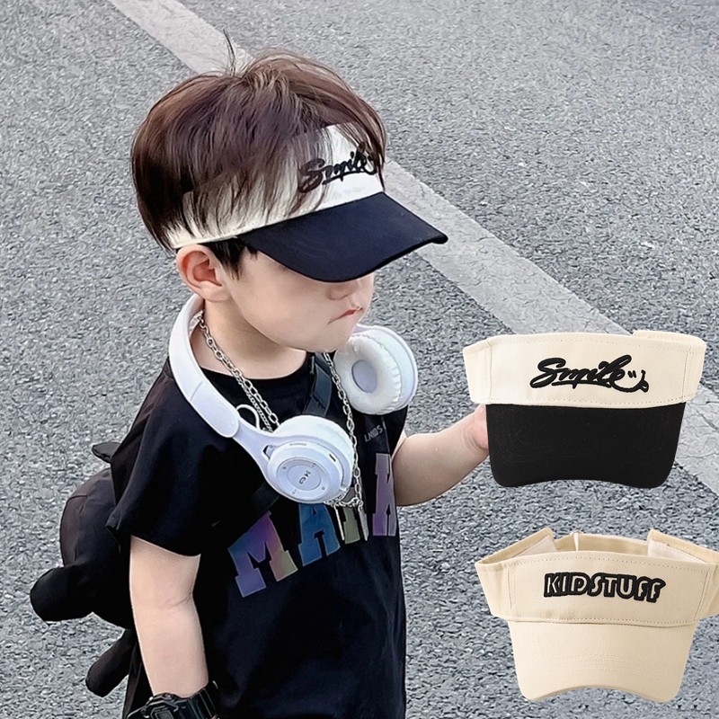 韓国風の子供用日よけ帽子、幼児用オープントップベースボールキャップ、男の子と女の子用の夏用薄手ベビー日よけ帽子。