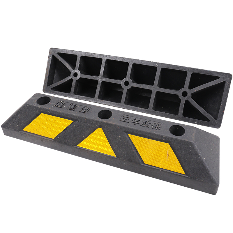 Large car Obstructor Road Position Reversing Gear Bezel Stepping up stop Car Stopper Heavy thickened Type stall