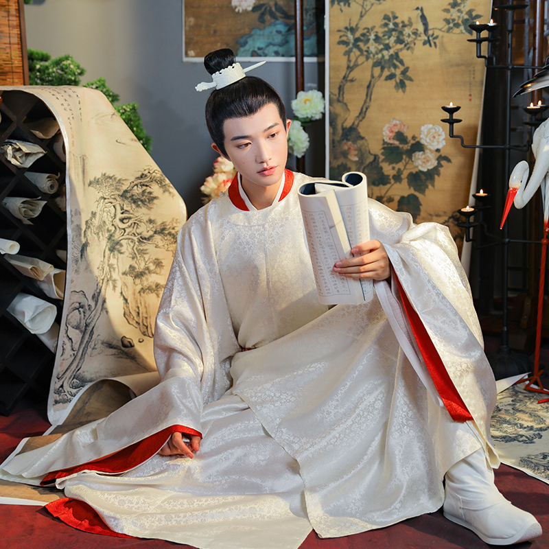 Junchen【Yuan Yan】White Light Gold Dark Floral Satin Large Size Traditional Men's Hanfu Song-Style Round-Neck Robe Junchen【Yuan Yan】White Light Gold Dark Floral Satin Large Size Traditional Men's Hanfu Song-Style Round-Neck Robe
