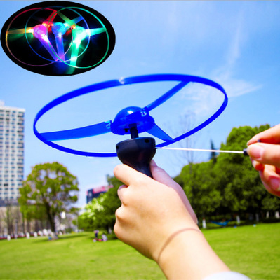 Luminous cable UFO parent-child outdoor toy UFO flying fairy children flash bamboo dragonfly Frisbee aircraft