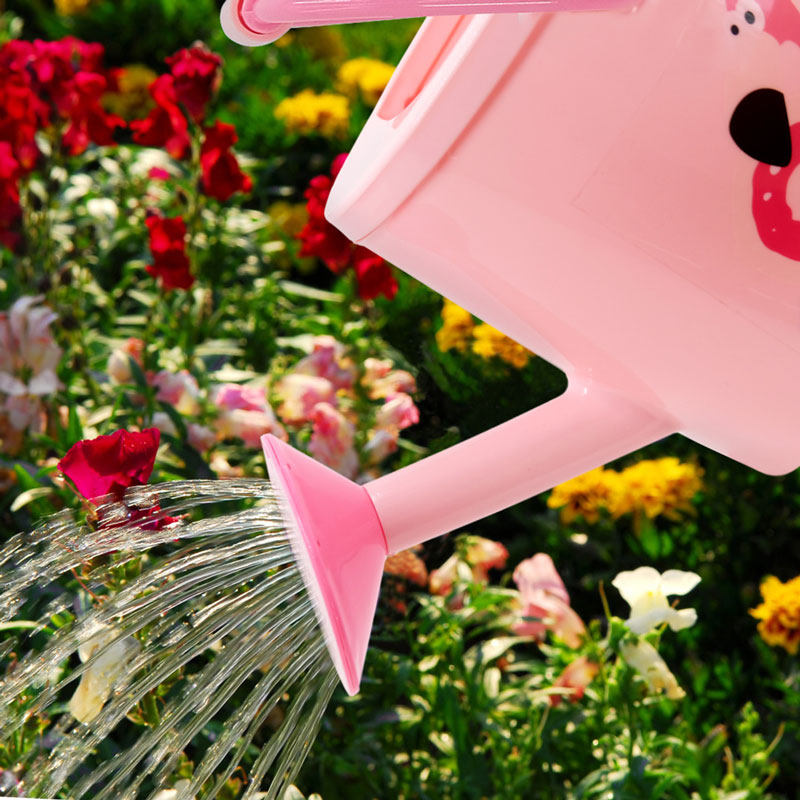 Children watering pots large capacity plastic watering pots Home watering pots Watering Pots Watering watering Watering God Sprinkler Pots