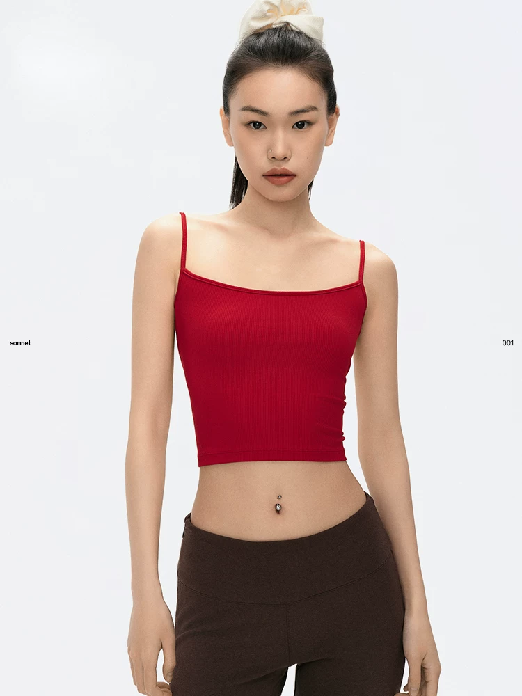 Белая короткая базовая майка с чашечками, красивая спина, slim fit