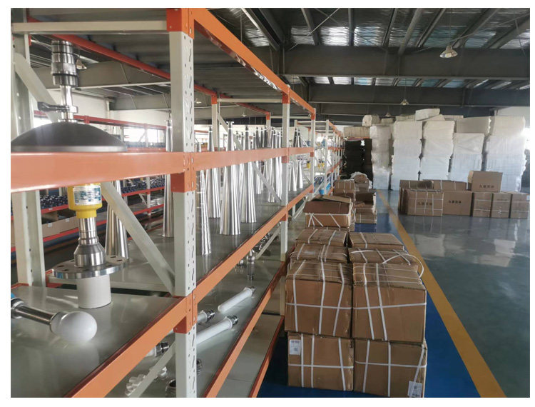 Уровнемер жидкости 雷达液位计高频智能感测器防腐防爆水位煤仓料位导波调频物位80g Fumaric