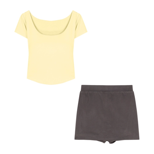 Летняя желтая футболка, топ с чашечками, короткий рукав, в обтяжку, по фигуре