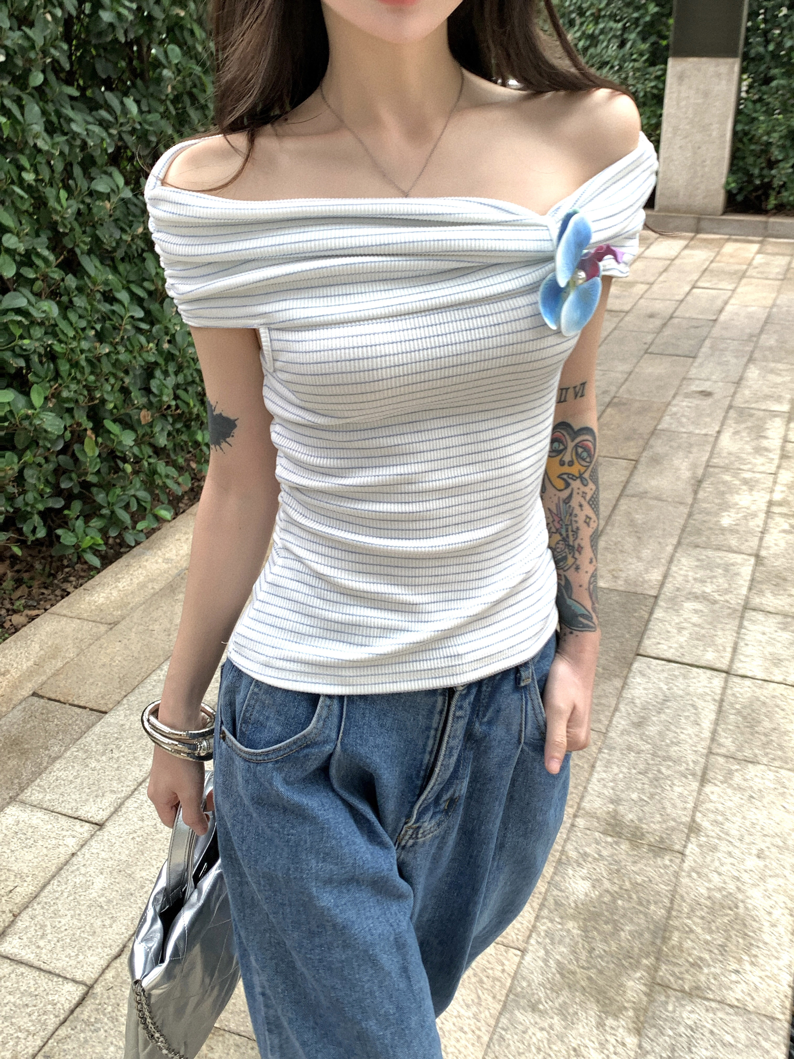 Black Strawberry Striped Off-Shoulder Sleeve T-Shirt For Women Summer 3D Flower Pure Desire Unique Stunning Short Top_voghion.com