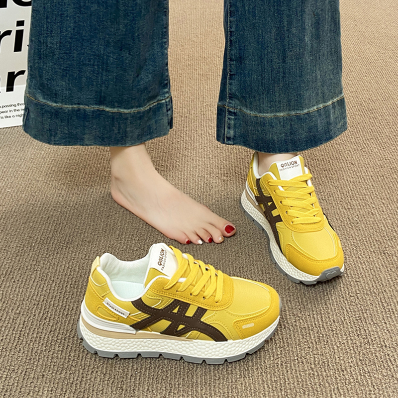 Women's Shoes 2026 New Autumn Lightweight Running Shoes Yellow Classic Waterproof Non-Slip Soft Sole Popular Sports Shoes