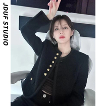 Gao Yunzhens same style French black gold small fragrance jacket womens short high-end elegant lady top 2024 new style
