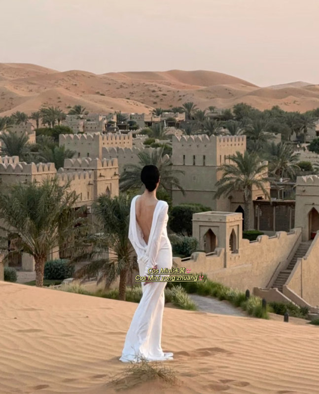 Cos Mini【Desert Kingdom】Queen's Large Backless Elegant Long Dress, Vacation White Dress, High-End White