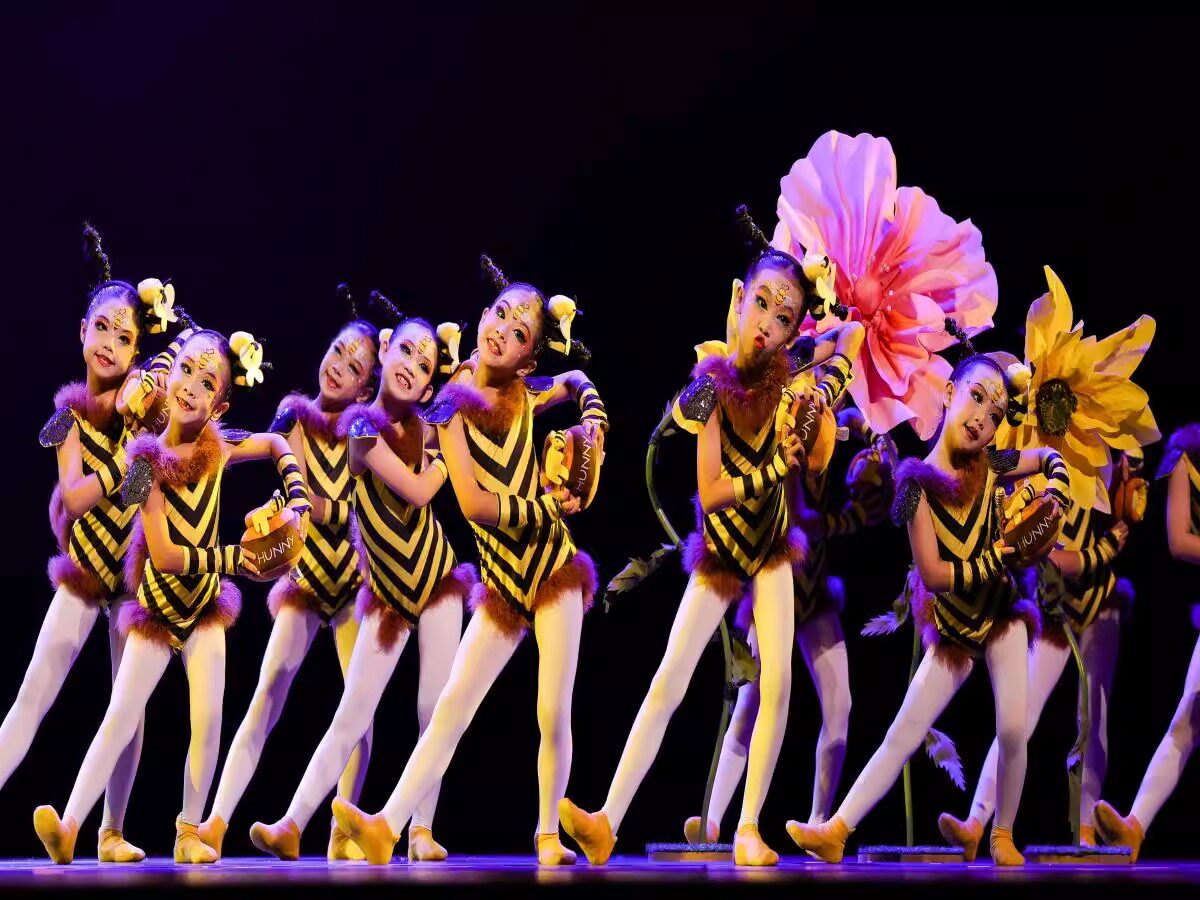 12-й детский танцевальный костюм пчелки в стиле Сяохэ Sweet Honey Bee Танцевальный костюм пчелки-зверька в стиле Сяохэ Изображение 1