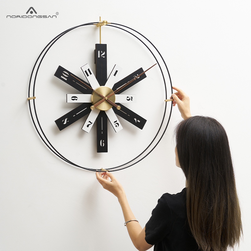 House quasi-perforated Nordic light lavish timepiece hanging clock Living room Art Atmospheric Creative Clock Decorative Wall-Taobao