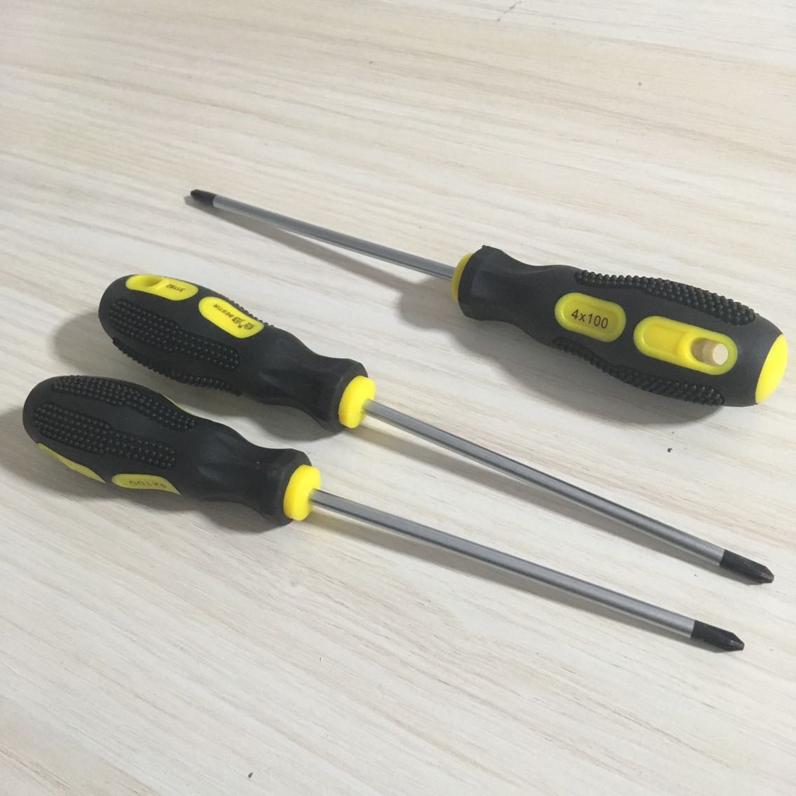 Eagle's print BESTIR 4 * 100 Plum screwdriver screwdriver cross screw driver with magnetic 100mm screw driver