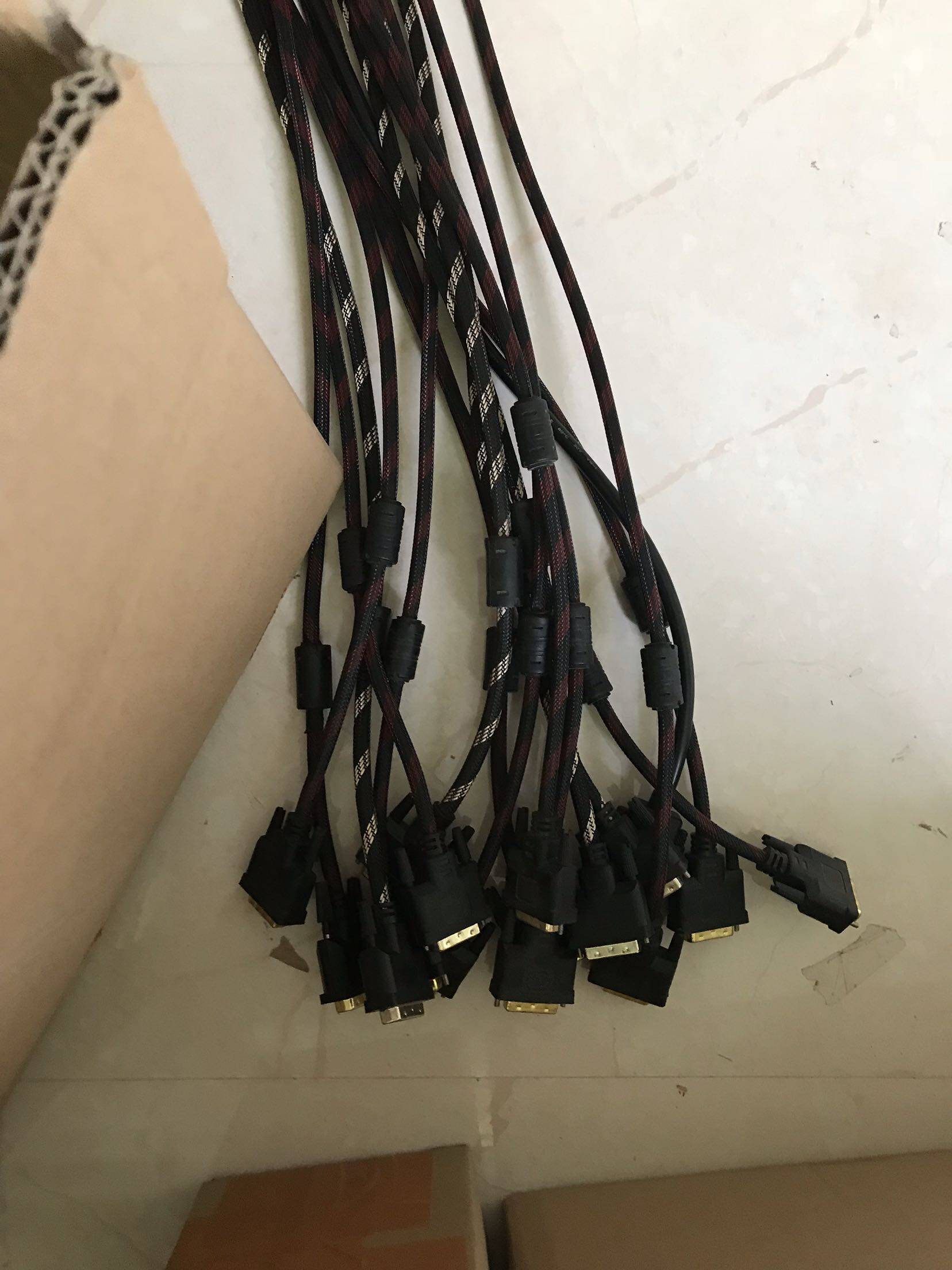 HDMI to dvi HD line 1.5 meters dvi to HDMI hd line 1.5 meters bidirectional splitter connection cable