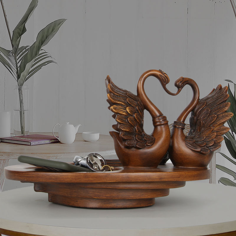 Romantic swan ornaments drawing room decorations to take in the door door to the door to the door and place a key coin shelf