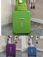 Цвет Большого рта обезьяна замечания - это только коробка