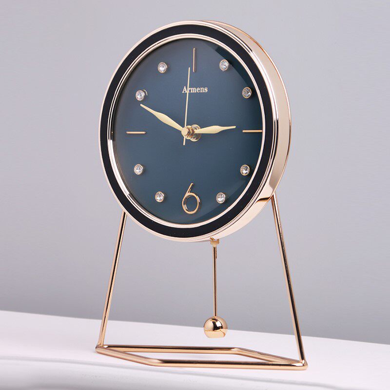 High-end clock household decoration desktop clock fittings high-end creative minimal modern luxury fashion creative clock