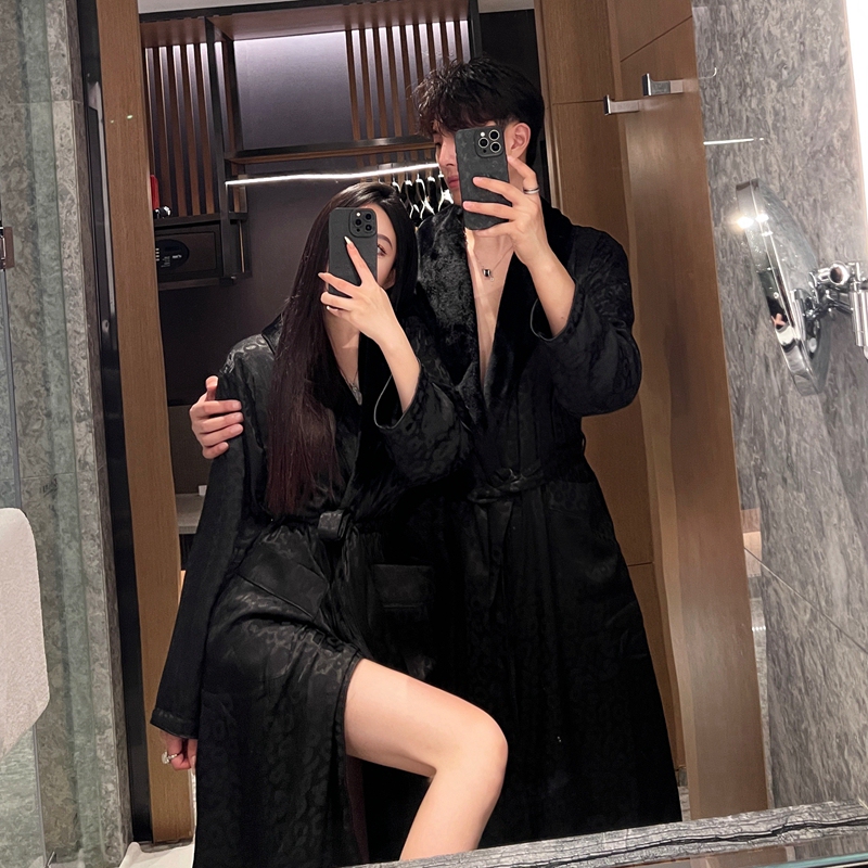 Sexy Pure Desire Abstinence Style Leopard Print Nightgown Pajamas for Women 2026 New High-End Couple Men's All-Season Bathrobe