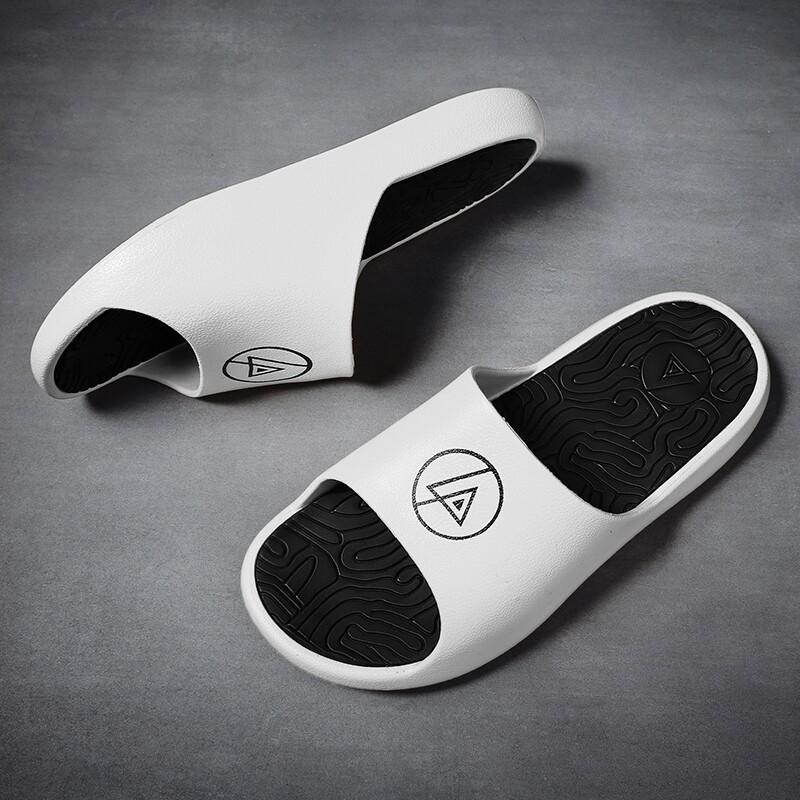 Slippers men's tide outdoor anti-slip Korean version outside wear a word drag men's summer 2021 new casual home sandals