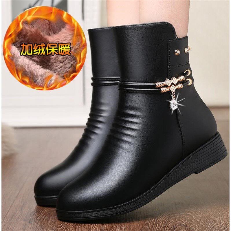 Mom Shoes 2021 Winter Plus Suede Soft Leather Cotton Shoes Woman Warm Non-slip Flat Bottom Middle Aged Leather Shoes Soft Bottom