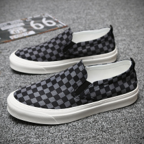 2022 New mens board panel in summer with low - aid casual plate shoes black and white lazy canvas shoes