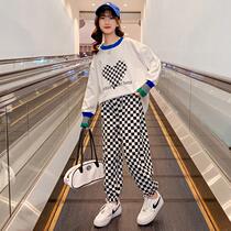 Girls suit spring 2022 big girls net red autumn clothing in big childrens board love two waves