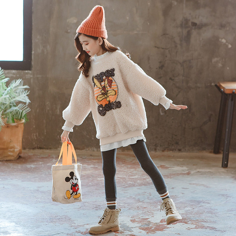 Girls lamb fleece plus velvet sweater 2022 new winter clothes little girl Korean version in the big boy fashionable Western style 12 years old