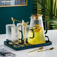 Зеленый данный 4 чашки, 1 горшок, 1 горшок, 4 ложка, 1 бабочка (маленькая золотая полка) Общая сумка