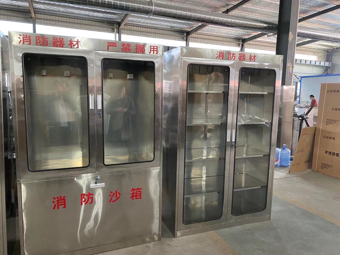 定制304不锈钢消防柜消防站灭火箱应急器材柜室外设备物资展示柜