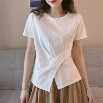 European station 2021 spring and summer new European goods tide White irregular T-shirt female design sense slim cut top