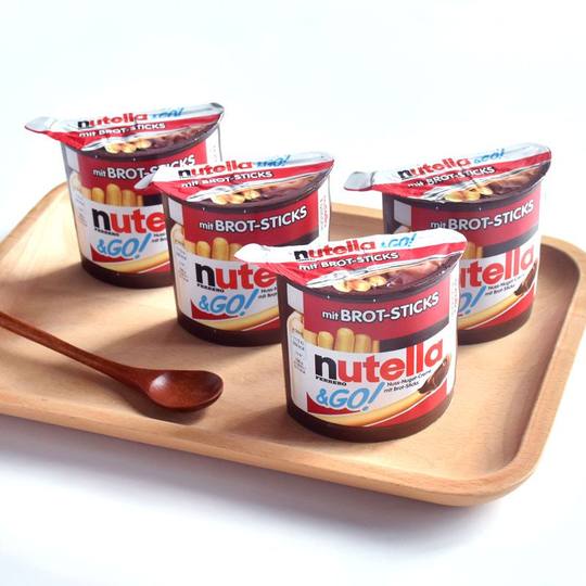 Original imported Ferrero Nutella chocolate finger cake dipping sauce children's casual snacks