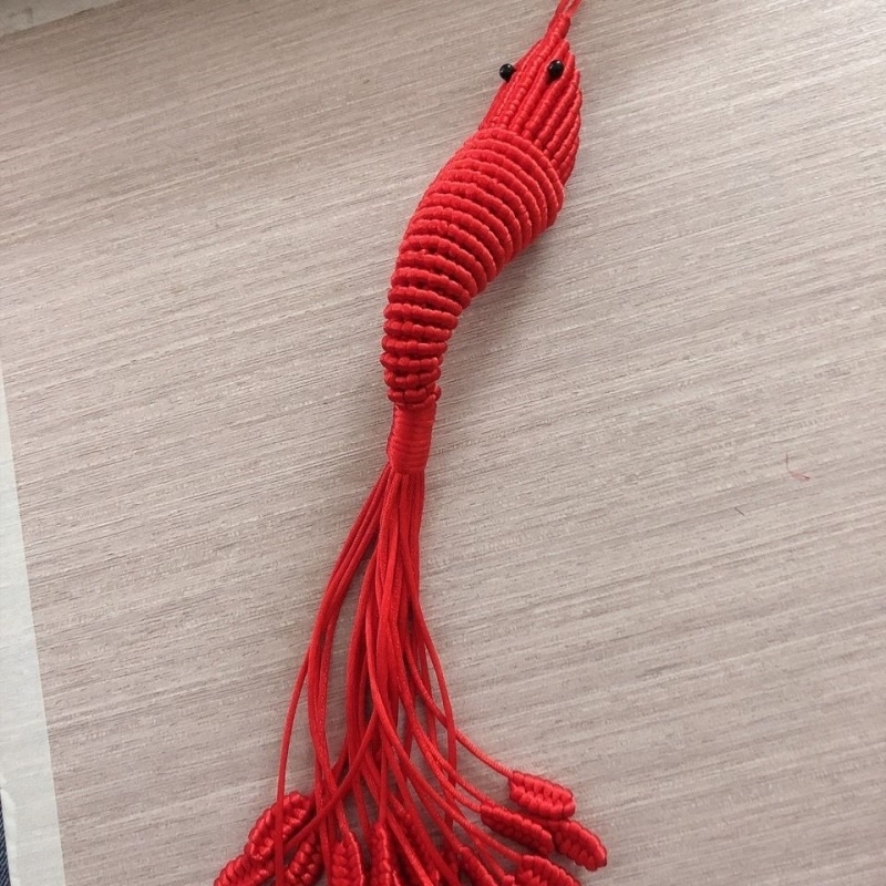 Hand knitting shrimp with knitting shrimp with pure hand-knitting gold red rope shrimp keychain multi-functional hanging